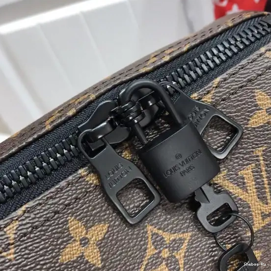 VUITTON KEEPALL BANDOULIÈRE LOUIS 50 0611